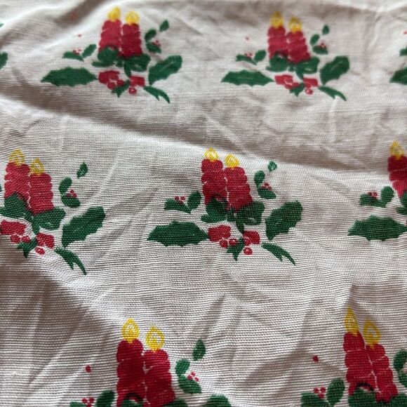 Christmas Candle Lace Doily - Picture 3 of 4